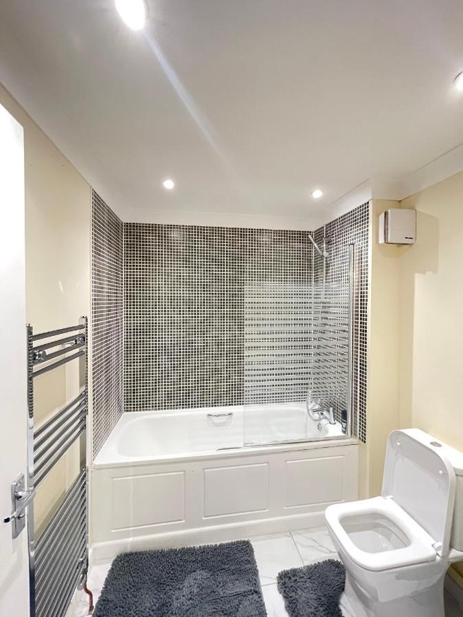 Relaxing Double Rooms In A Beautiful House Ipswich Bagian luar foto